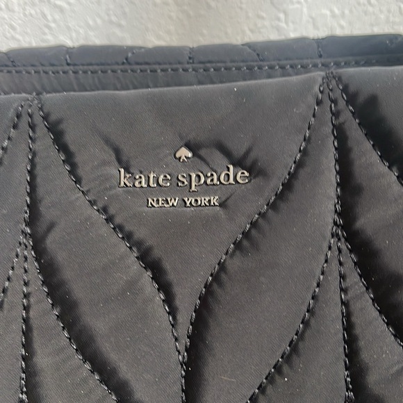 Kate Spade Flower Quilted Tote ♠️ - Picture 5 of 7